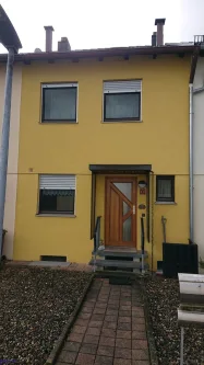 Ihr neues Zuhause - Haus kaufen in Schwabach - ***KLEINES EIGENES ZUHAUSE***