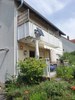 Ansicht Balkon - Haus kaufen in Erlangen / Alterlangen - Mehrfamilienhaus in Alterlangen zu verkaufen