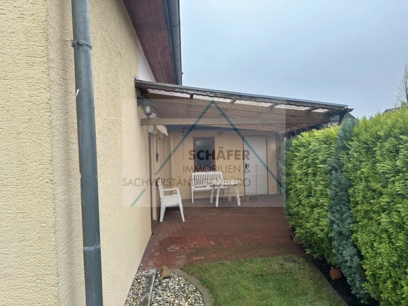 überdachte Terrasse