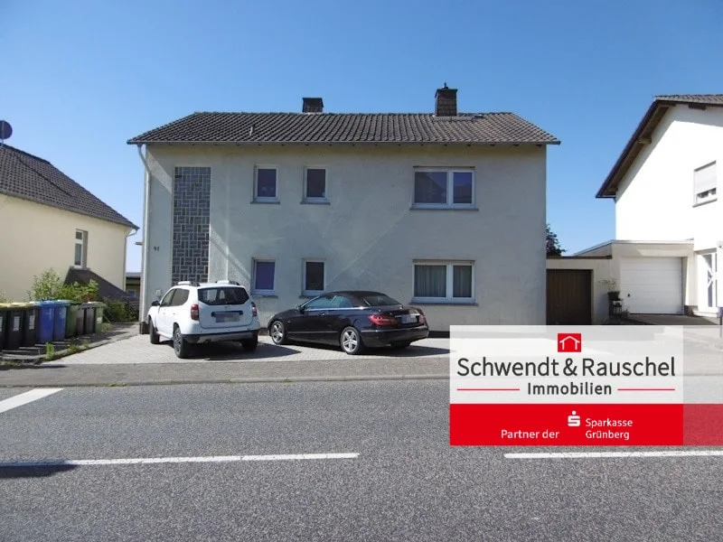 Titelbild - Haus kaufen in Grünberg - 2-FH in Grünberg - STADT !