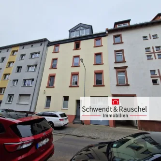 Ansicht - Haus kaufen in Frankfurt - Top gepflegtes 5-Familienhaus + 1 Einfamilienhaus in Frankfurt Niederrad 