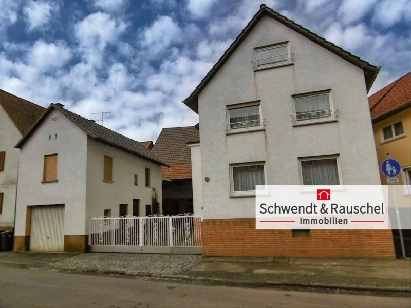  - Haus kaufen in Reiskirchen - EFH mit Nebengebäude und Scheune in Reiskirchen