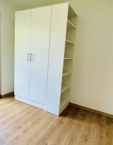 Schrank + Regal