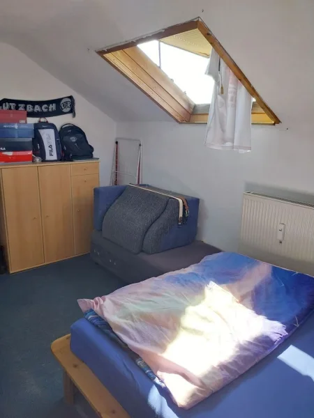 Schlafzimmer DG