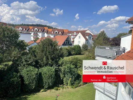 Ausblick vom Balkon - Wohnung kaufen in Bad Nauheim - Schöne Maisonette-ETW in Bad Nauheim