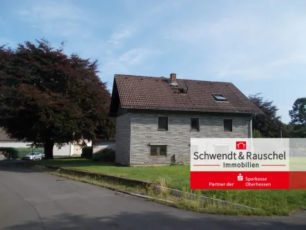  - Haus kaufen in Grebenhain - Prima Grundlage zum schmalen Preis - Wohnhaus in Grebenhain-Hartmannshein