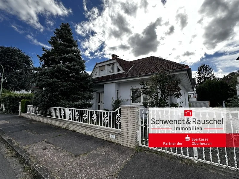 Ansicht Front - Haus kaufen in Friedberg - Architektenhaus in sehr guter Lage von Friedberg!