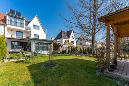  - Haus kaufen in Straubing - *Exklusives & saniertes Stadthaus in zentrumsnaher Lage*