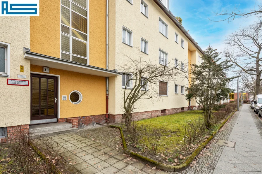 Hauseingang - Wohnung kaufen in Berlin - Wohnen im grünen Reinickendorf - Zweizimmerwohnung zur Selbstnutzung