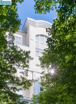 Fassade - Wohnung kaufen in Berlin - Vermietete Einzimmerwohnung im Simon-Dach-Kiez zur Kapitalanlage