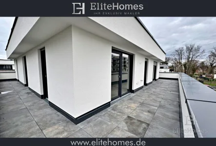 Dachterrasse-WE10 - Wohnung kaufen in Köln / Sürth - Attraktives Penthouse mit dreiseitiger Dachterrasse und Aufzug bis in die Wohnung !!!