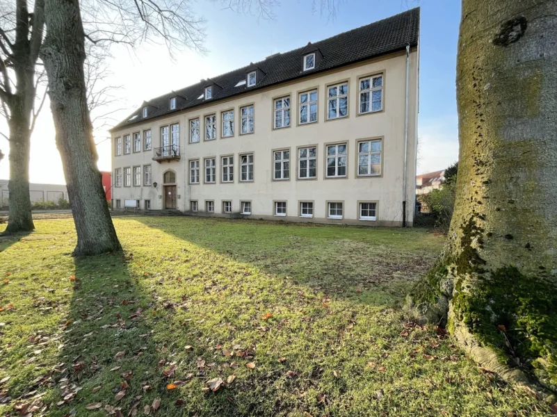  - Grundstück kaufen in Rheine - Für Entwickler: Bestandsimmobilie mit großem Grundstück nahe der InnenstadtRheine-Hörstkamp