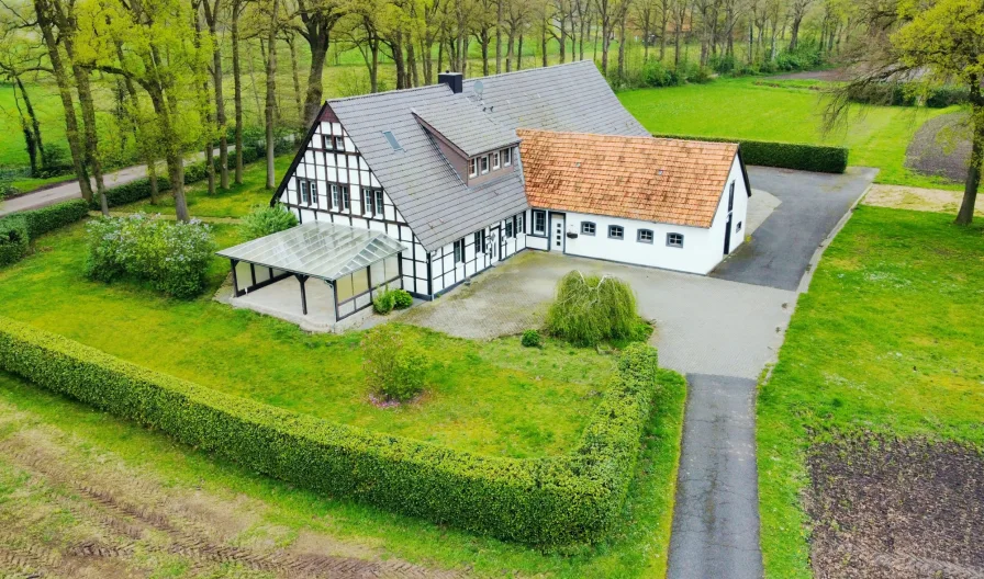  - Haus kaufen in Recke - Ein Zuhause mit Pony und Co. im Außenbereich von Recke !?  *Tolles und modernisiertes Landhaus*