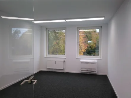 Bürobeispiel - Büro/Praxis mieten in Ratingen - Individuelle Einzelbüros ab 17 m² in modernem Gebäude in Ratingen-Ost