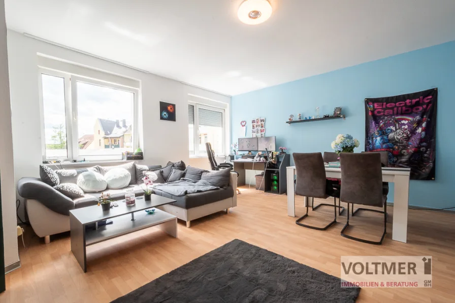 Wohnzimmer - Wohnung kaufen in Neunkirchen - RESERVIERT - vermietete Eigentumswohnung in Neunkirchen-City!