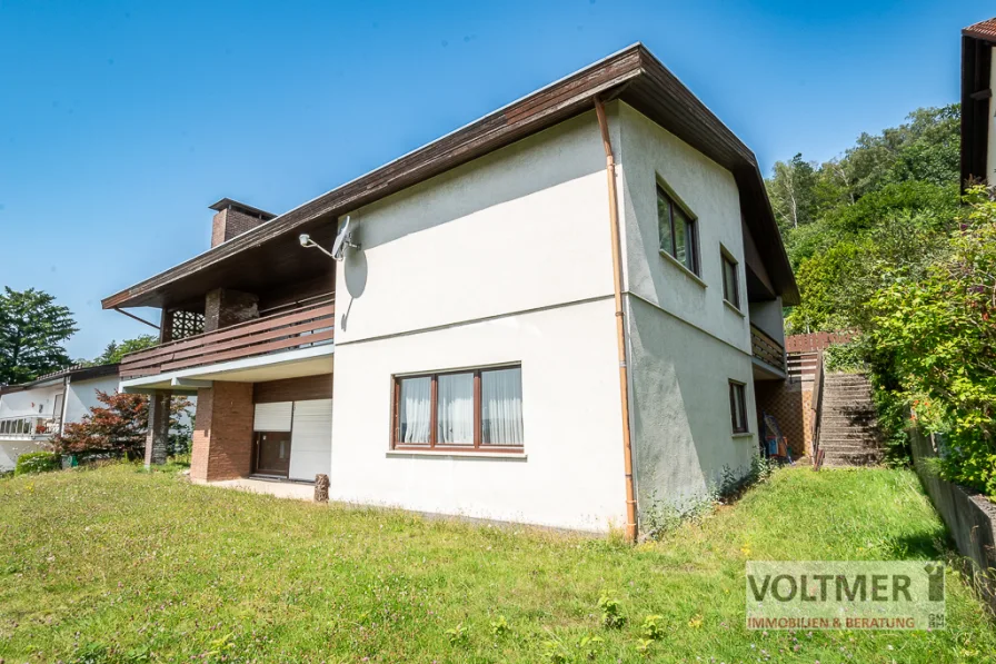 Gartenansicht - Haus kaufen in Spiesen-Elversberg - AUSSICHT - freistehendes Einfamilienhaus mit Potenzial in Spiesen-Elversberg!