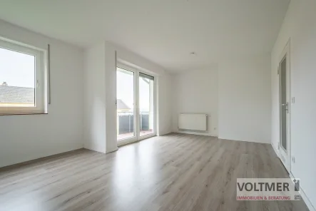 Wohn-/Esszimmer - Wohnung mieten in Ottweiler - WOHNEN IN OTTWEILER - gemütliche 3-Zimmer-Wohnung in gefragter, ruhiger Lage mit Ausblick!