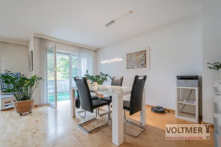 Wohn-/Esszimmer - Wohnung kaufen in Neunkirchen/Saar - RESERVIERT - gemütliche Eigentumswohnung mit Balkon, Stellplatz und Aufzug in Neunkirchen!