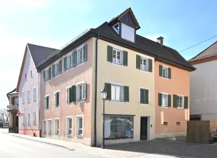 Hausansicht - Haus kaufen in Kenzingen - Wohn-/Geschäftshaus in der Ortsmitte
