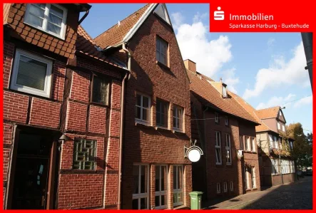 Straßenansicht - Wohnung mieten in Buxtehude - Mitten in der Stadt!