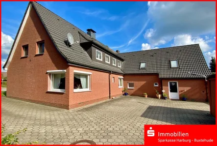 Rückseite - Haus kaufen in Tostedt - Perfekt für die große Familie!