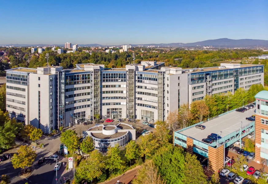 Außenansicht - Büro/Praxis mieten in Frankfurt am Main - KLE!N - Provisionsfrei - Helle Bürofläche im Mertonviertel