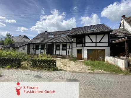  - Haus kaufen in Antweiler - Charmantes Fachwerkhaus in Antweiler: Historie trifft auf Wohnkomfort! 360° Begehung