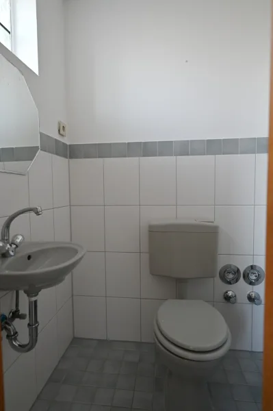 ... zum Gäste-WC