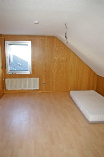 Schlafzimmer DG