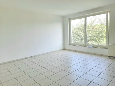 Wohn-/Schlafzimmer - Wohnung mieten in Recklinghausen - Kleines Single-Appartement mit neuem Duschbad in Recklinghausen-Hochlar,