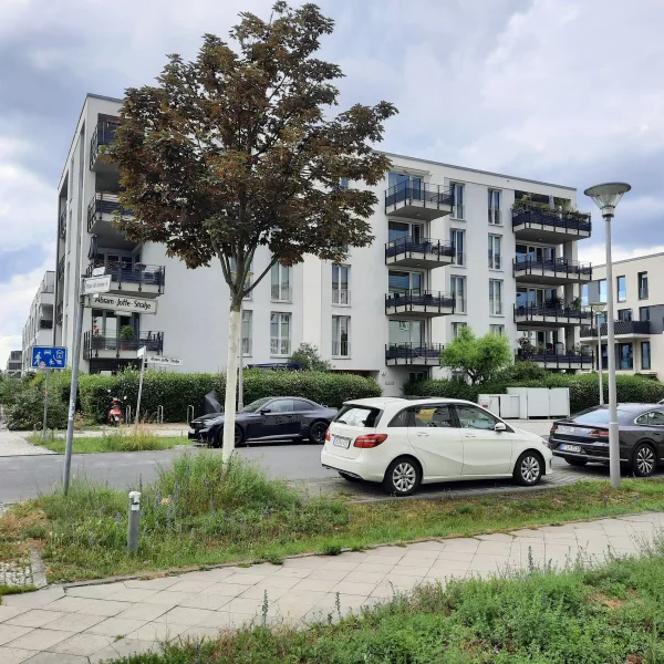 20240528_175549 - Wohnung mieten in Berlin - helle, gut geschnittene 3 Zimmer-Whg in Adlershof mit EBK + Balkon 