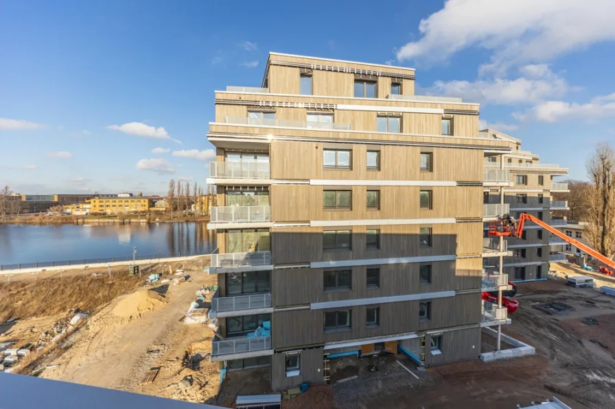 Weydenhof Stand 02.2025 (19) - Wohnung kaufen in Berlin - Großzügige 2 Zimmer im Penthouse mit 2 Terrassen und Blick auf die Spree. Jetzt Traumwohnung kaufen!