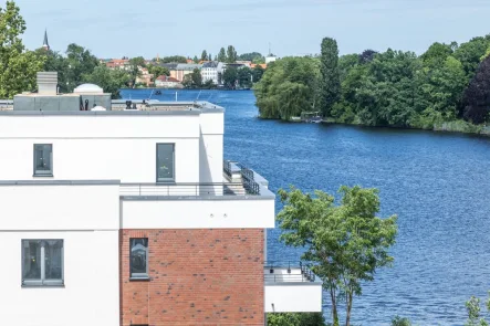 Dahmebogen Bautenstand Juli 2024 (3) - Wohnung kaufen in Berlin - Jetzt im Verkauf: Traumhafte 3- Zimmer Wohnung mit Dachterrasse und grandiosem Ausblick!