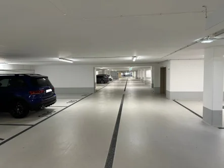 Tiefgarage Neue Mitte Schönefeld (4) - Garage/Stellplatz kaufen in Schönefeld - Komfortables Parken auf dem eigenen Stellplatz in der Tiefgarage. Jetzt kaufen!