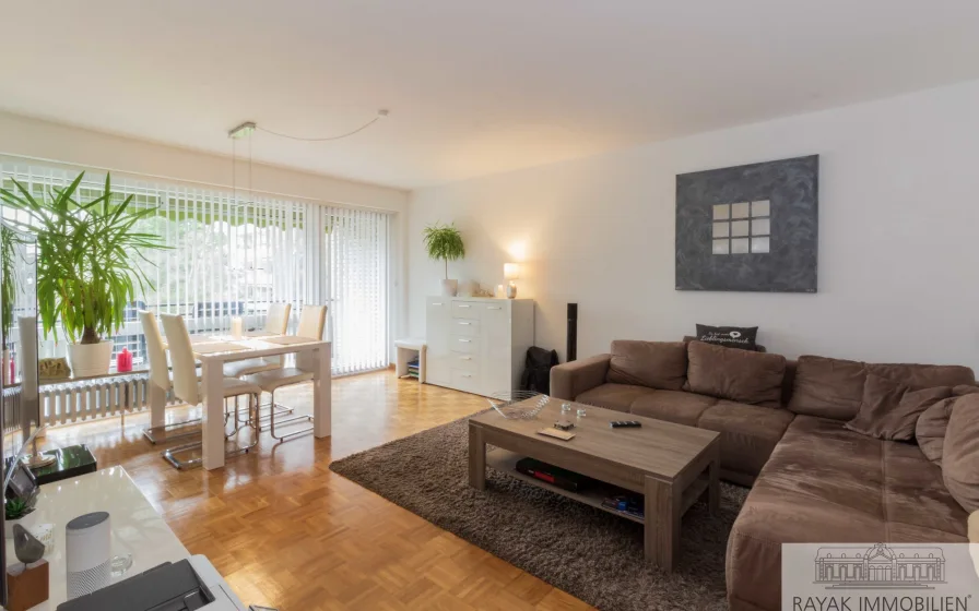 Wohn- und Esszimmer - Wohnung kaufen in Düsseldorf / Urdenbach - Vermietete Wohnung in prominenter Nachbarschaft