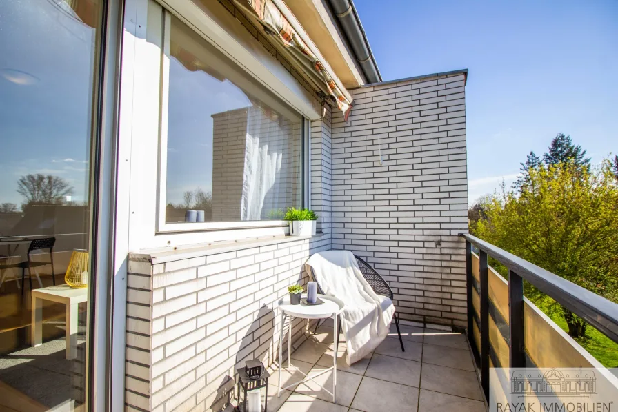 Sonnenbalkon - Wohnung kaufen in Düsseldorf Gerresheim - Gute Chance zum 1. Eigenheim!