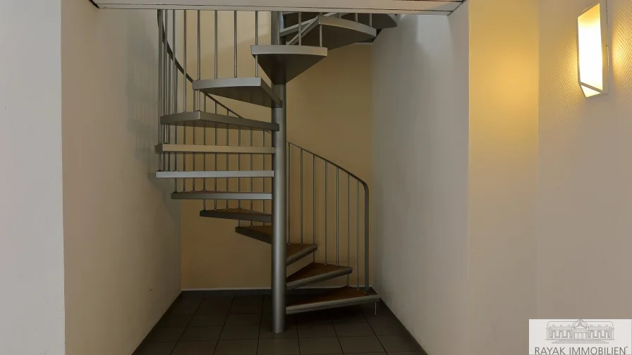 Treppe in den Unteren Gewerbebereich 