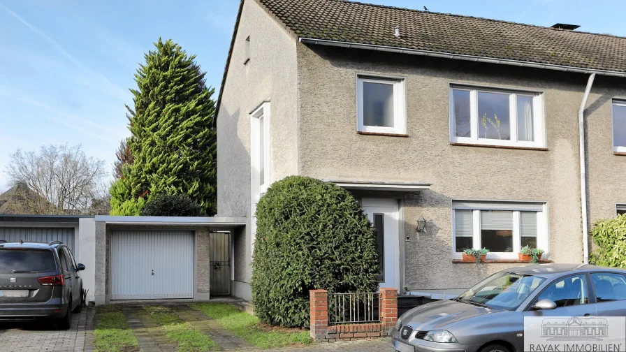 103A7608 - Haus kaufen in Langenfeld - Attraktive Doppelhaushälfte mit Garage und schönem Garten in Langenfeld