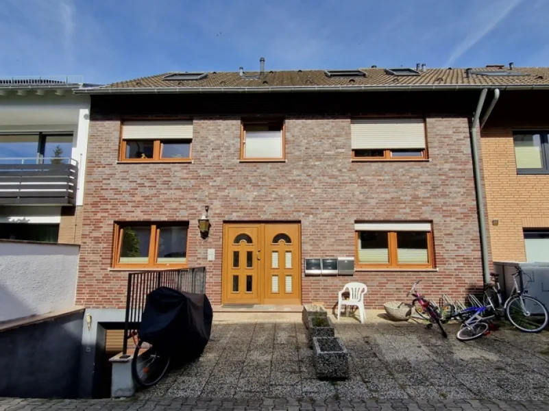 Straßenansicht - Wohnung kaufen in Kreuzau - "Für Kapitalanleger!" Eigentumswohnung im Erdgeschoss mit Gartennutzung