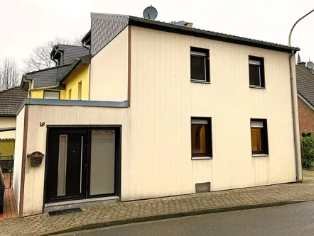 Haus - Haus kaufen in Inden / Frenz - Charmantes Häuschen mit Renovierungspotenzial