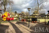 Terrasse mit Kinder-Spielecke