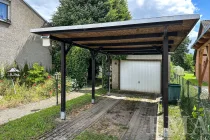 Carport und Garage