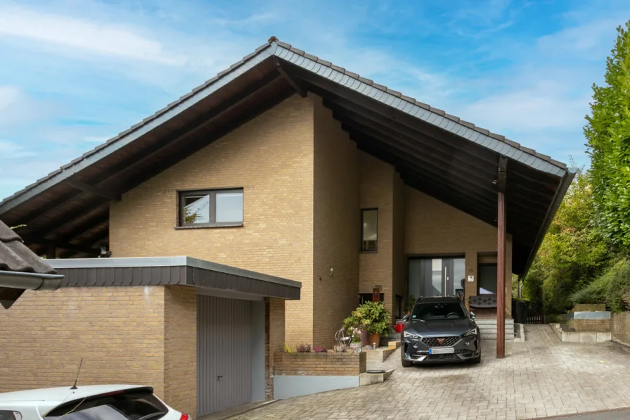 Exposéfoto - Haus kaufen in Lohmar / Agger - Exklusives Anwesen mit großem naturnahen Garten in der Nähe von Overath