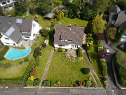 Grundstücksübersicht - Haus kaufen in Bergisch Gladbach - Bergisch Gladbach-Hand: Freistehendes Einfamilienhaus in begehrter Wohnlage