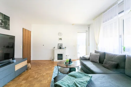 Wohnzimmer - Wohnung mieten in Leverkusen / Opladen - VORAB TEXT LESEN! Kaufen statt Mieten! Bezugsfreie und großzügige Terrassenwohnung in Opladen