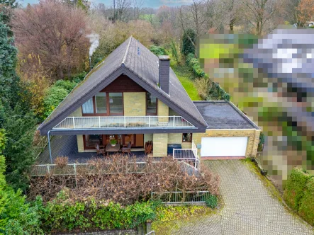 Frontansicht - Haus kaufen in Odenthal - Odenthal-Glöbusch: Wunderschönes Mehrgenerationenhaus mit Pool in beliebter Lage