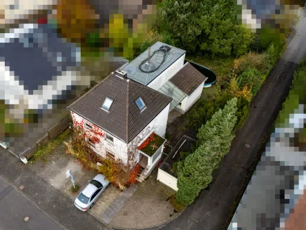 Titelbild - Haus kaufen in Rösrath - Rösrath: Freistehendes Zweifamilienhaus oder Baugrundstück mit vielen Möglichkeiten!