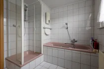 Badezimmer DG