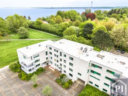 Eigentumswohnung mit kurzem Weg zum Strand - Wohnung kaufen in Kiel - Ruhig gelegene Eigentumswohnung direkt am Strand in Schilksee!Mit zwei Garagen.