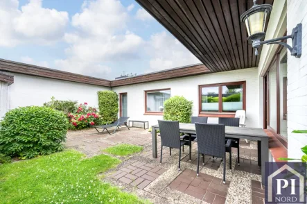 Geschützte Terrasse - Haus kaufen in Altenholz - Komfortables & Seniorengerechtes Wohnen in ruhiger Lage von Altenholz-Klausdorf 